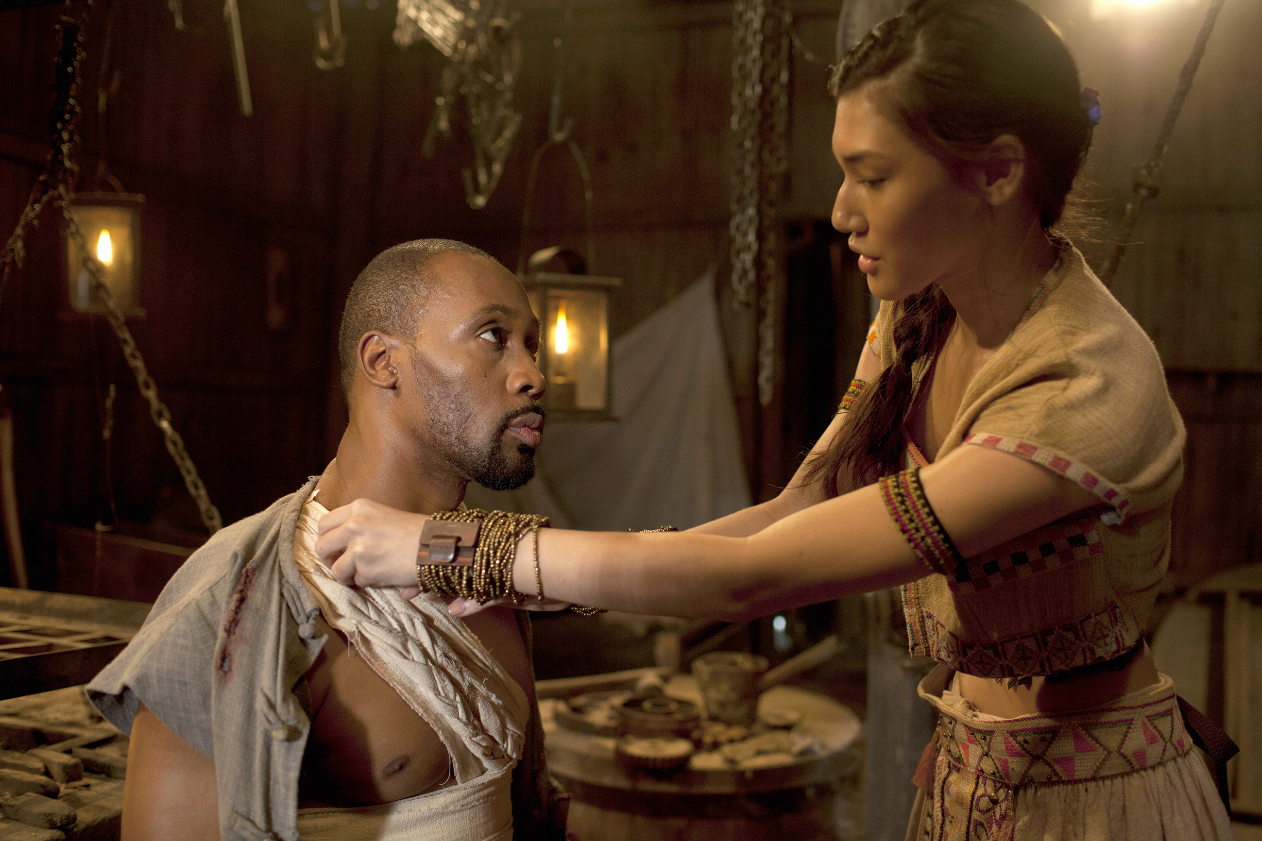 The Man with the Iron Fists Subtitles - YIFY YTS Subtitles