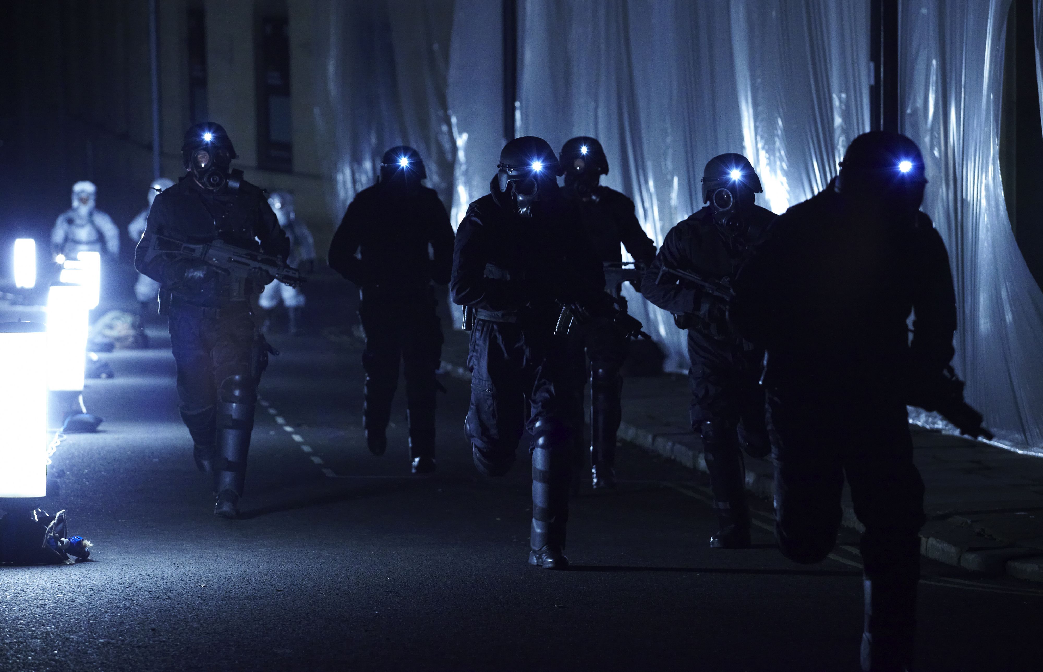 Residue Szene 4 Streaming Review: Residue (2015)