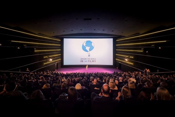 Around the World in 14 Films (2023) | Film-Rezensionen.de