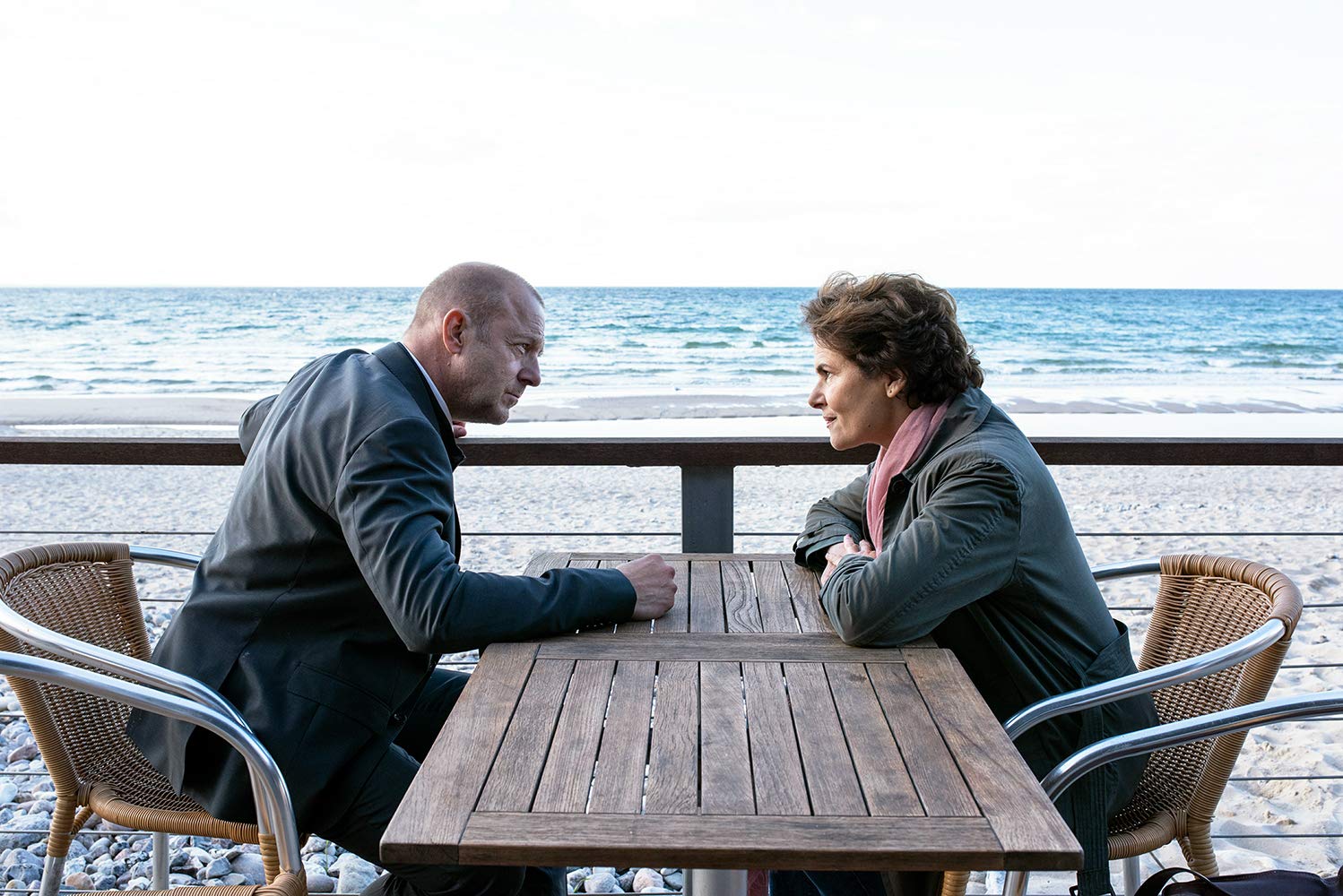 Das Maedchen am Strand