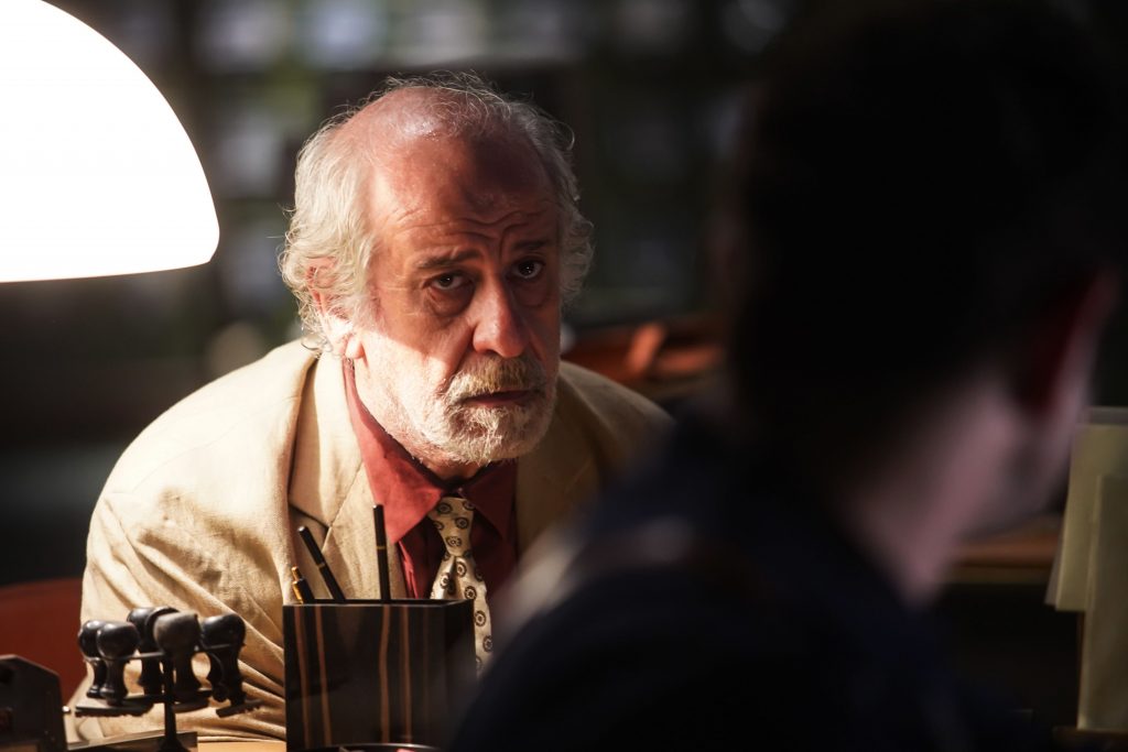 Diener Der Dunkelheit Film Ende Erklärung Diener der Dunkelheit Szene 3 | Film-Rezensionen.de