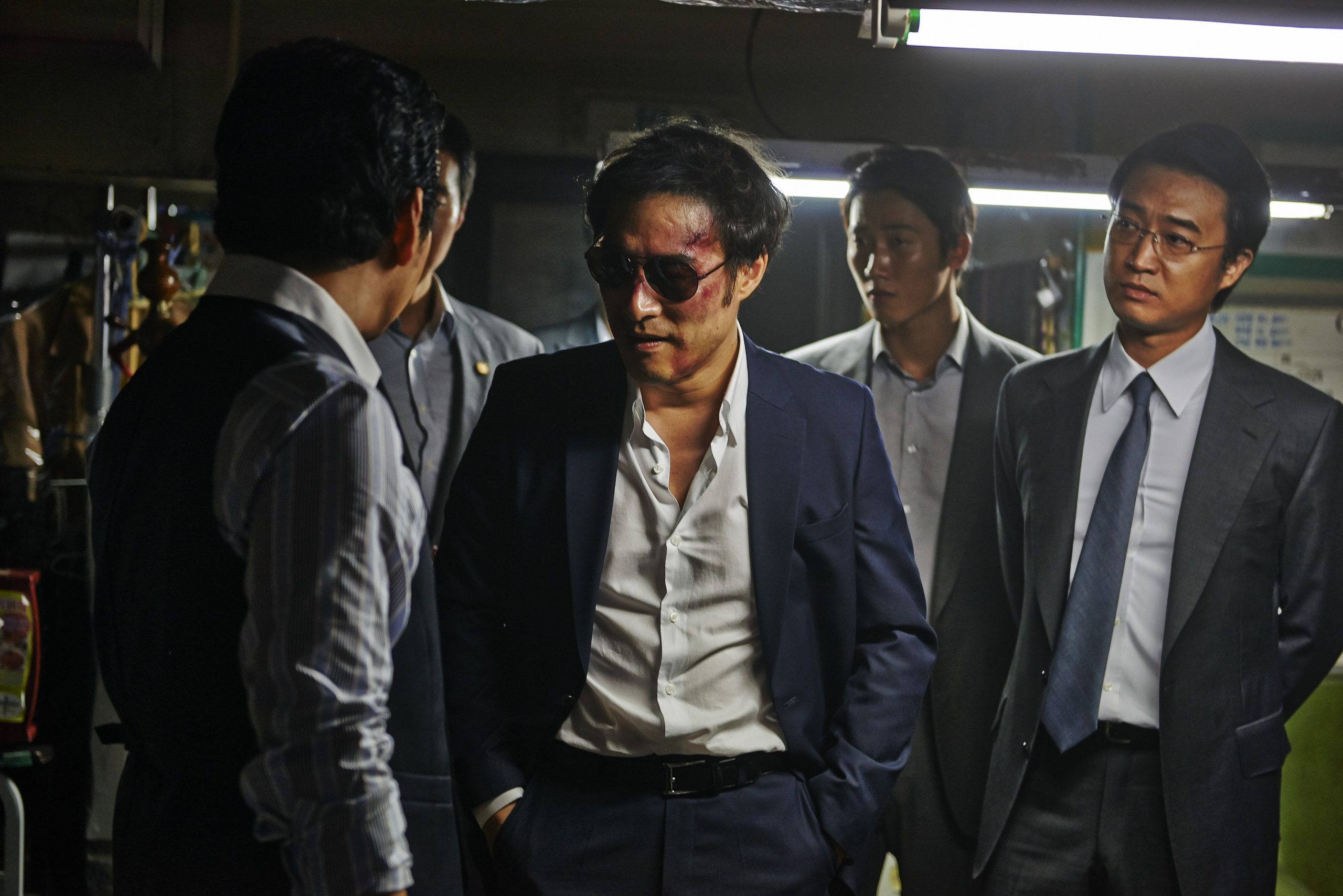 Detektiv kinolar. Инсайдеры 2015. Инсайдеры / Naeboojadeul / inside men (2015). Инсайдеры Корея.