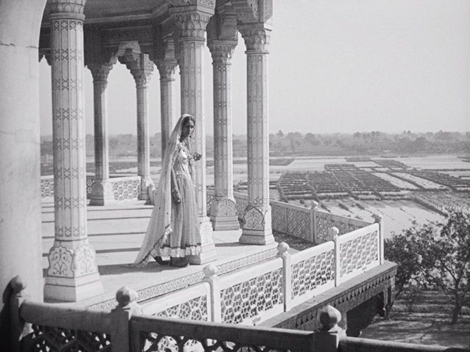 Shiraz – Das Grabmal einer großen Liebe | Film-Rezensionen.de