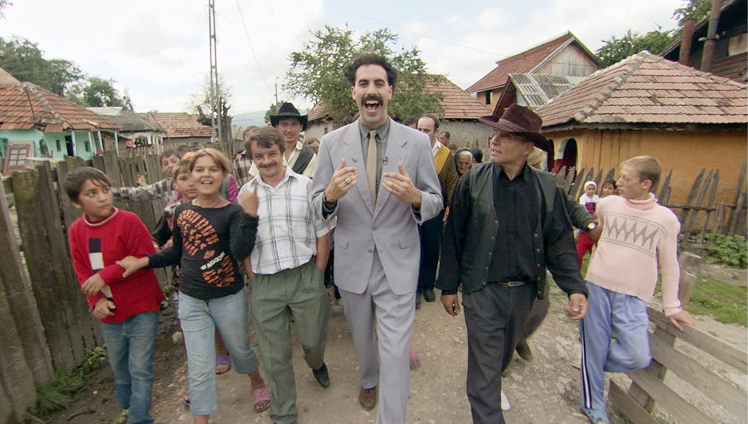 Borat - Borat Ist Zuruck Mundterhose Statt Badeanzug Leute Bild De / Outrageous situations occur when borat, a popular reporter (sacha baron cohen) from kazakhstan, comes to the united states to film a documentary on what makes america a great nation.