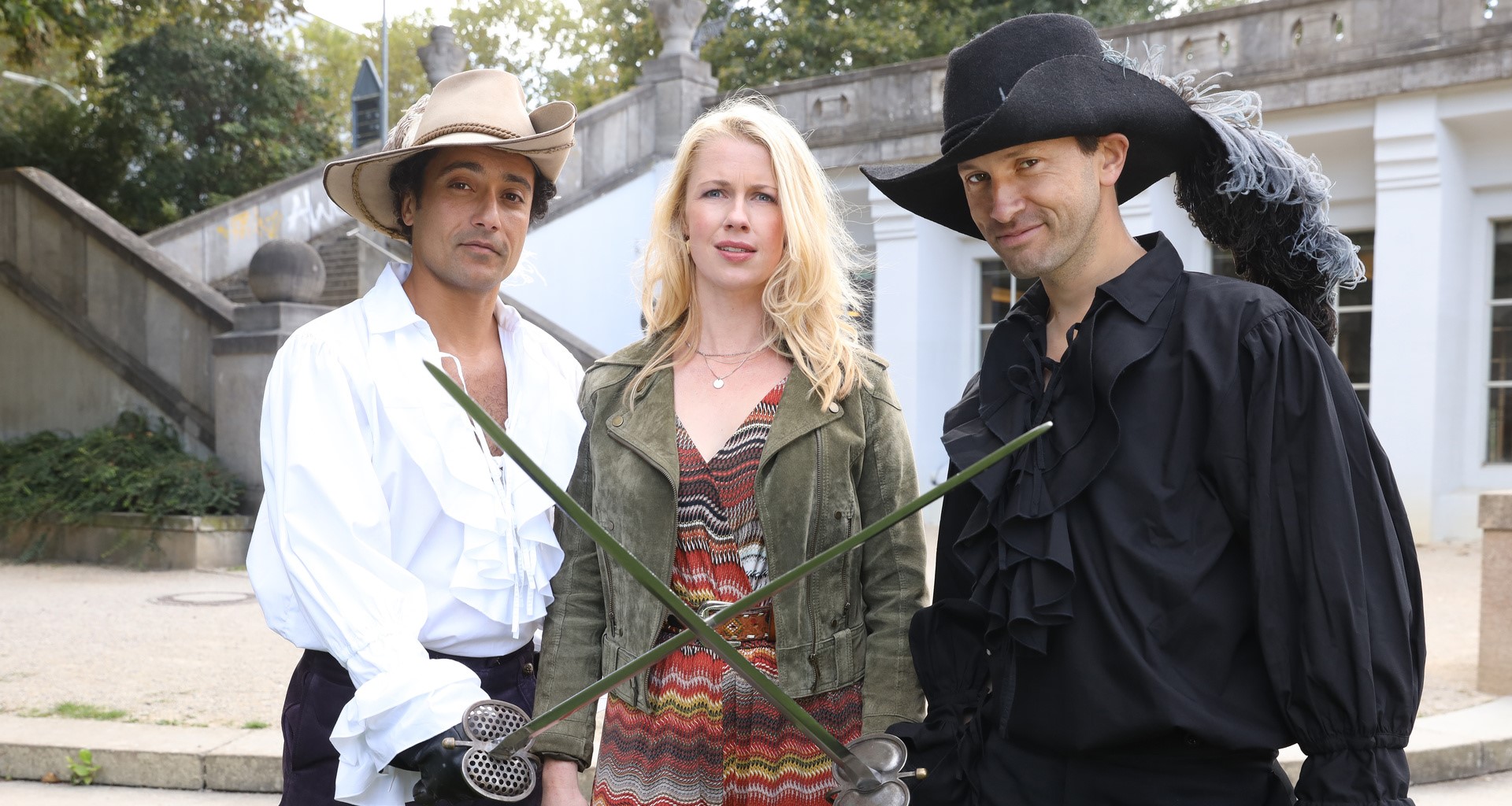 Hakim (Omar El-Saeidi), Charlotte (Christine Eixenberger), Noah (Franz Dinda)