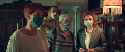 Bad Luck Banging or Loony Porn Babardeală cu bucluc sau porno balamuc