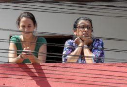 Que Horas Ela Volta? Der Sommer mit Mama