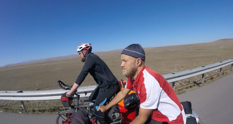 Verplant – Wie zwei Typen versuchen, mit dem Rad nach Vietnam zu fahren