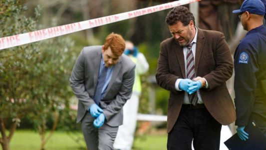 Brokenwood Mord in Neuseeland Die Vogelscheuche TV Fernsehen Das Erste ARD Mediathek