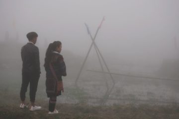 Nhung dua tre trong suong Children of the Mist