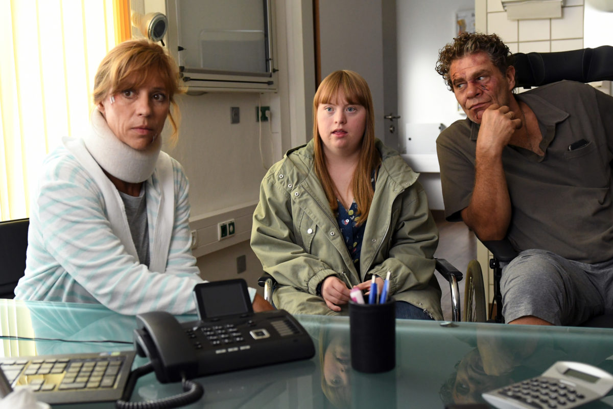 Frühling Liebe hinter geschlossenen Vorhängen Frontpage Film