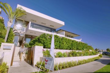 Selling the OC Netflix