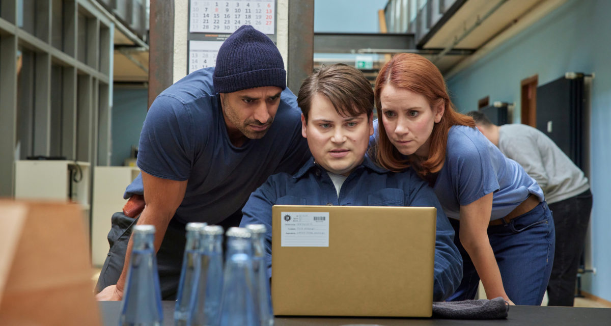 329822_8