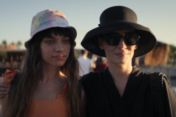 Vor wem laufen wir eigentlich davon Biz Kimden Kaçıyorduk Anne Who Were We Running From Netflix Streaming online