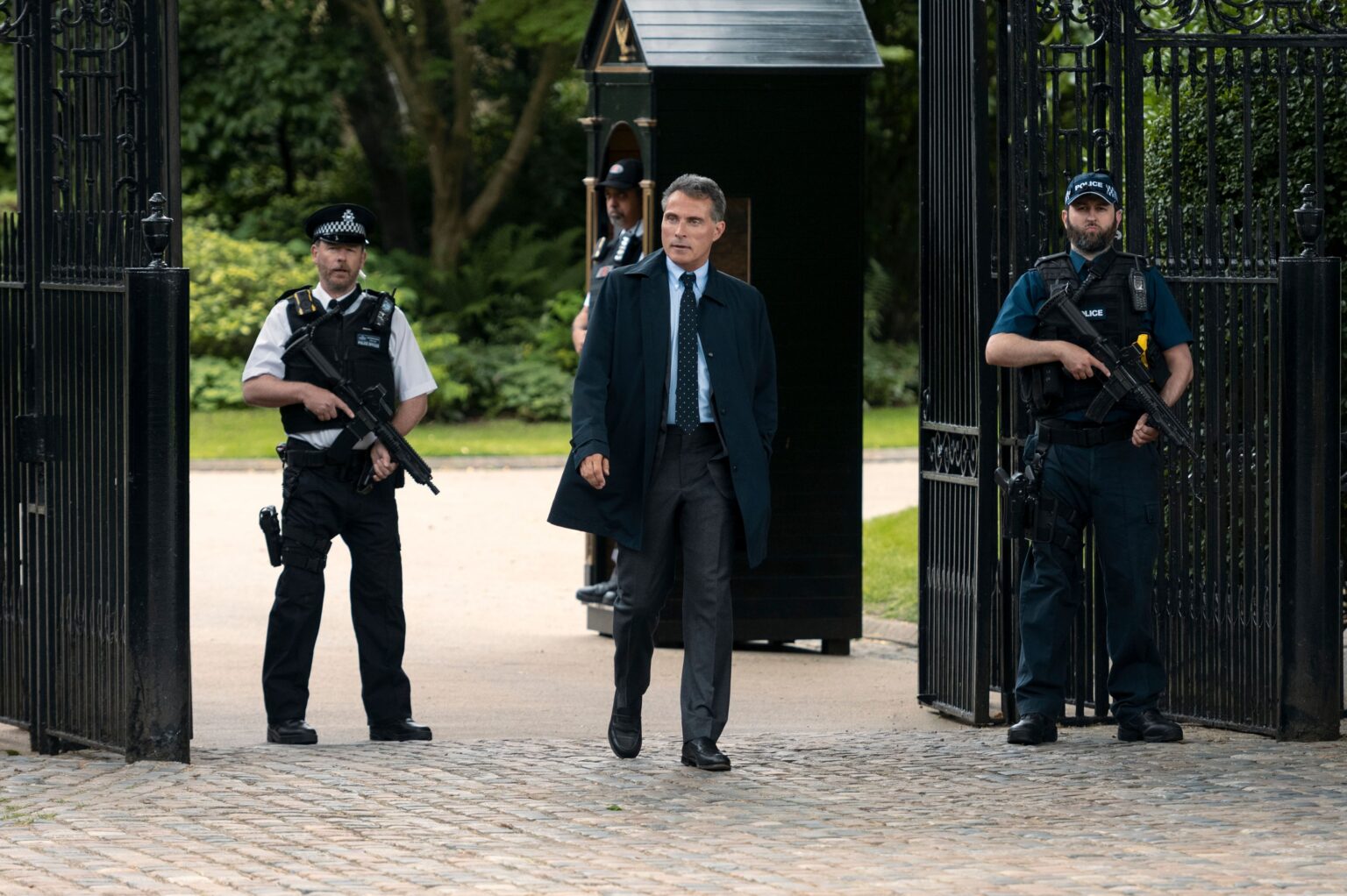 Die Räuber Interpretation 1 Akt 1 Szene Diplomatische Beziehungen Staffel 1 Szene 5 | Film-Rezensionen.de