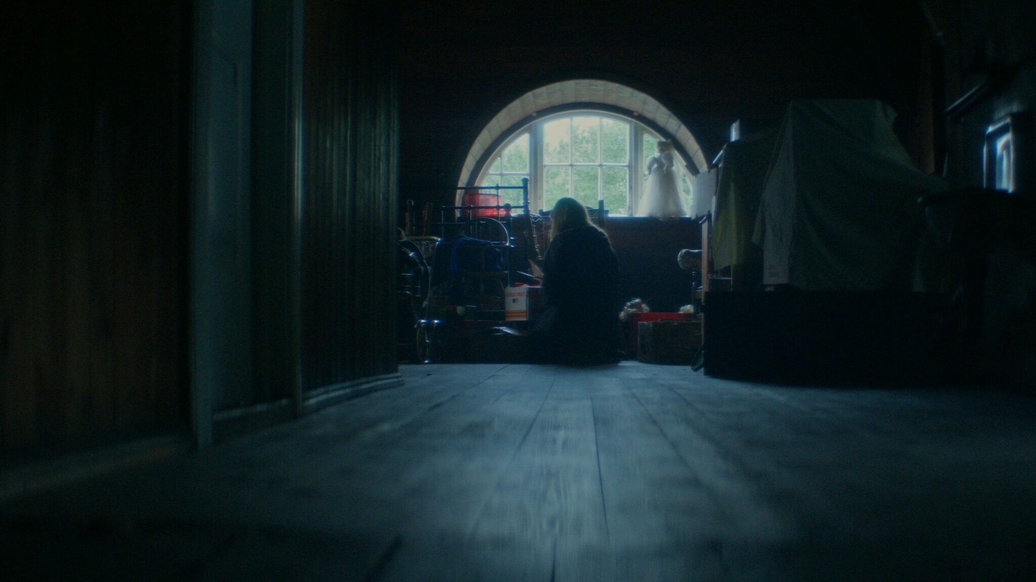 LEAVE | Film-Rezensionen.de