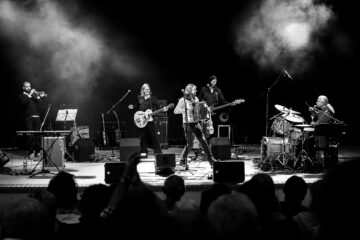 Wenzel – Glaubt nie, was ich singe