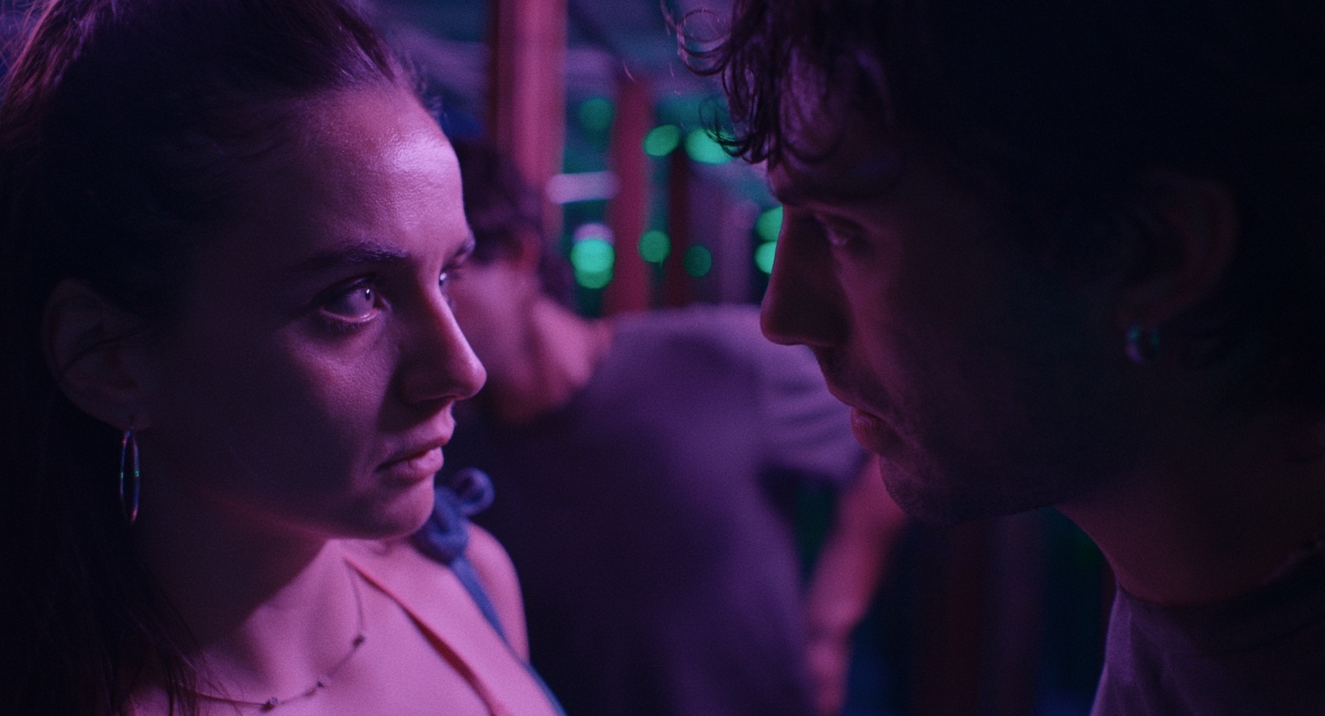 Zwischen uns die Nacht FilmRezensionen.de