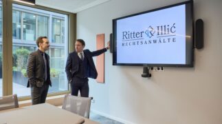 Die Heiland – Wir sind Anwalt: Kleine & große Fische TV Fernsehen Das Erste ARD Streamen online Mediathek