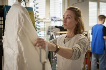 Die Heiland – Wir sind Anwalt: Knochenjob TV Fernsehen Das Erste ARD Streamen online Mediathek DVD kaufen