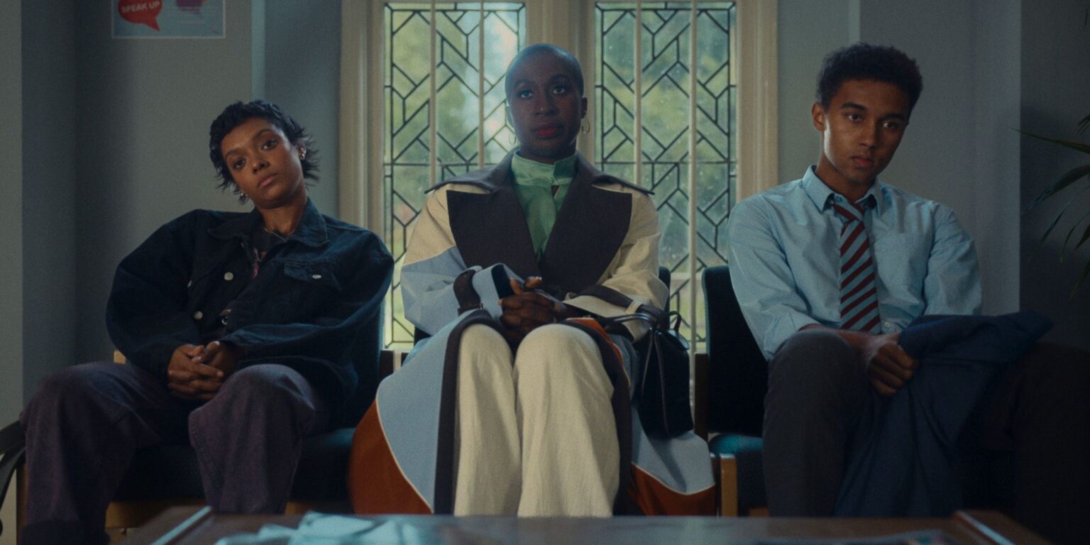 Everything Now Staffel 1 Szene 10 FilmRezensionen.de