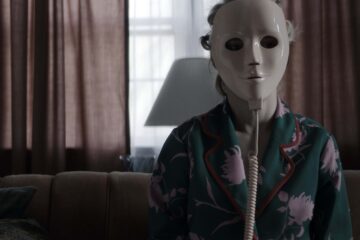 Father of Flies Mother – Jede Familie hat ihre Dämonen