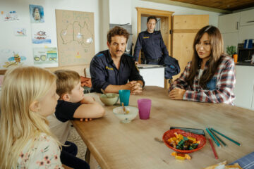 Frühling - Die verschwundenen Eltern TV Fernsehen ZDF Streamen online Mediathek Video on Demand DVD kaufen Herzkino