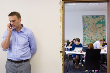 Becoming Nawalny – Putins Staatsfeind Nr. 1 Tv Fernsehen arte Streamen online Mediathek Video on Demand DVD kaufen