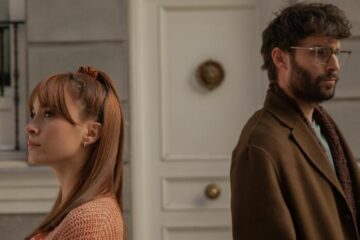 Wand an Wand Pared con pared Love Divided Netflix Streamen online