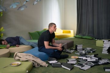 Die Welt existiert nicht Le Monde n'existe pas TV Fernsehen arte Streamen online Mediathek Video on Demand DVD kaufen