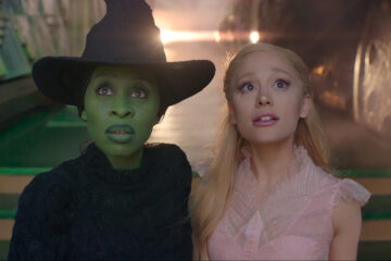 Cynthia Erivo als Elphaba und Ariana Grande als Glinda in WICKED