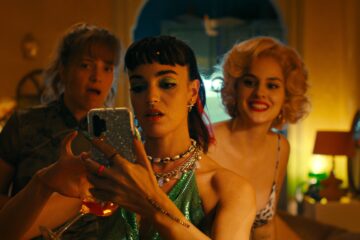 Balconettes Les Femmes au balcon