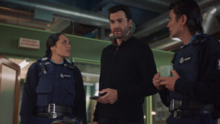 Queenstown Murders – Zum Sterben schön: Aus heiterem Himmel A Remarkable Place to Die: Out of the Blue TV Fernsehen ZDF Streamen online Mediathek Video on Demand DVD kaufen