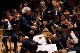 SIMON RATTLE - Vom Glück des Dirigierens