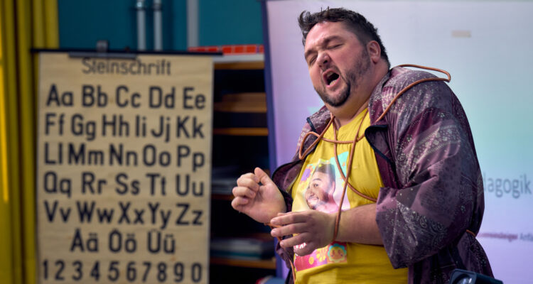 Andere Eltern - Die 1. Klasse TV Fernsehen ZDF Streamen online Mediathek Video on Demand DVD kaufen