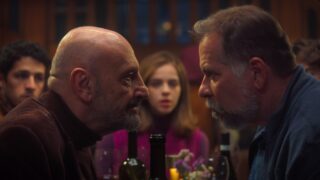 Familie, aber nur fast Almost Family Família, Pero No Mucho Netflix Streamen online