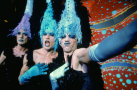 Priscilla Koenigin der Wueste The Adventures of Priscilla, Queen of the Desert TV Fernsehen arte Streamen online Mediathek Video on Demand DVD kaufen