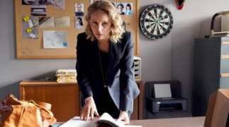 Im Namen der Wahrheit - Traue Niemandem TV Fernsehen Das Erste ARD Streamen online Mediathek Video on Demand DVD kaufen