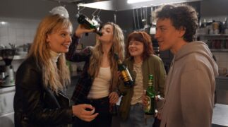 Im Namen der Wahrheit - Traue Niemandem TV Fernsehen Das Erste ARD Streamen online Mediathek Video on Demand DVD kaufen