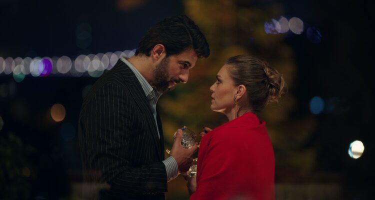 Altes Geld neue Liebe Old Money Enfes Bir Aksam Netflix Streamen online Video on Demand