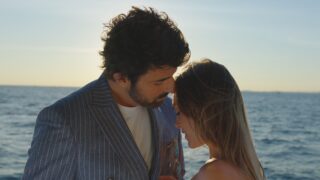 Altes Geld neue Liebe Old Money Enfes Bir Aksam Netflix Streamen online Video on Demand