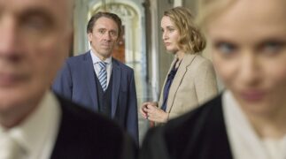 Die Heiland – Wir sind Anwalt Der blaue Stuhl Tv Fernsehen Das Erste ARD Streamen online Mediathek Video on Demand DVD kaufen