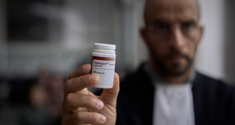 Elixir – The Pain Killers Tv Fernsehen ZDFneo Streamen online Mediathek Video on Demand DVD kaufen