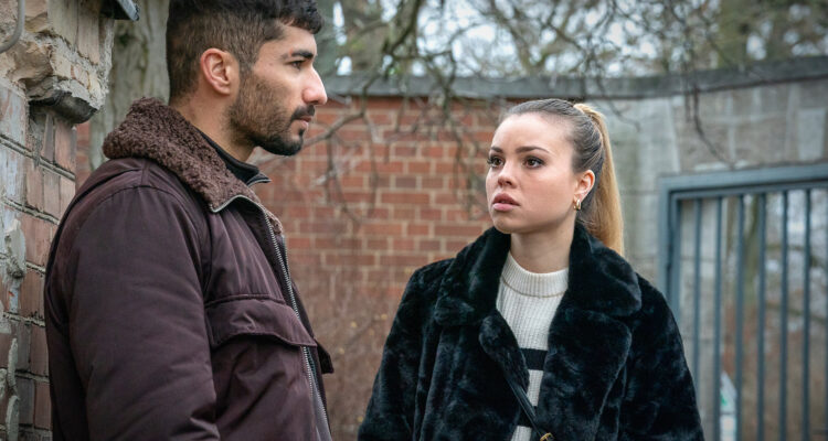 Jenseits der Spree Carlotta TV Fernsehen ZDF Streamen online Mediathek Video on Demand DVD kaufen