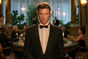 Reflection in a Dead Diamond Reflet dans un diamant mort