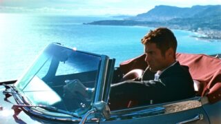 Reflection in a Dead Diamond Reflet dans un diamant mort