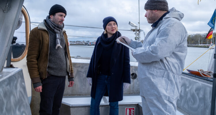 Solo für Weiss - Gefährliche Gewässer TV Fernsehen ZDF Streamen online Mediathek Video on Demand DVD kaufen