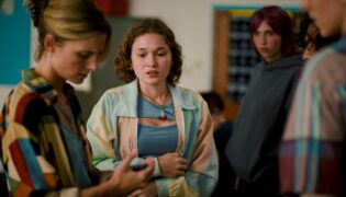 naked Tv Fernsehen Das Erste ARD Streamen online Mediathek Video on Demand DVD kaufen