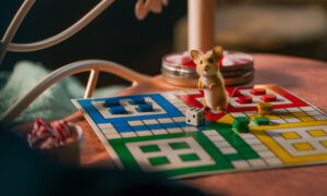 Mission: Mäusejagd – Chaos unterm Weihnachtsbaum Hvis ingen går I fella