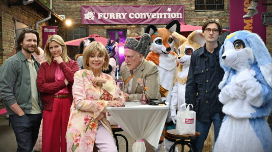 Nächste Ausfahrt Glück Hinter der Maske Tv Fernsehen ZDF Streamen online Mediathek Video on Demand DVD kaufen Herzkino